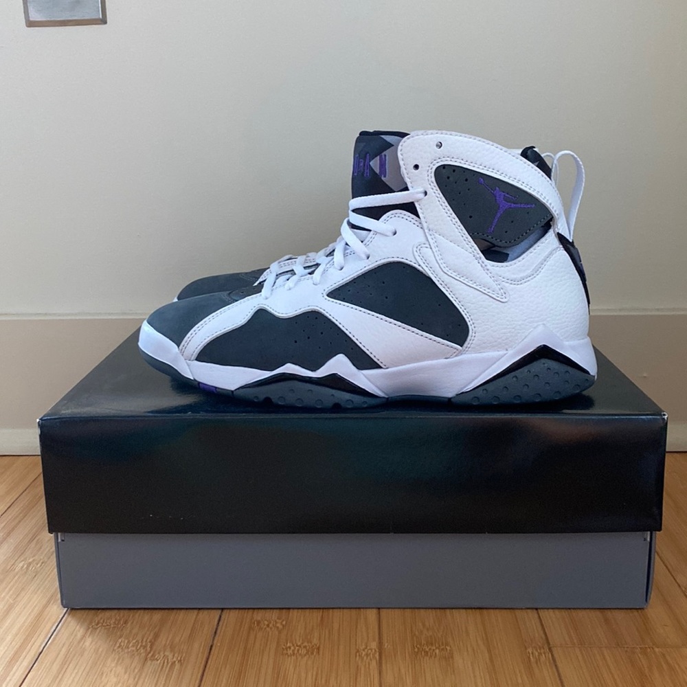 Air Jordan 7 Flint (White / Grey / Purple) in U.S. Men’s Size 9